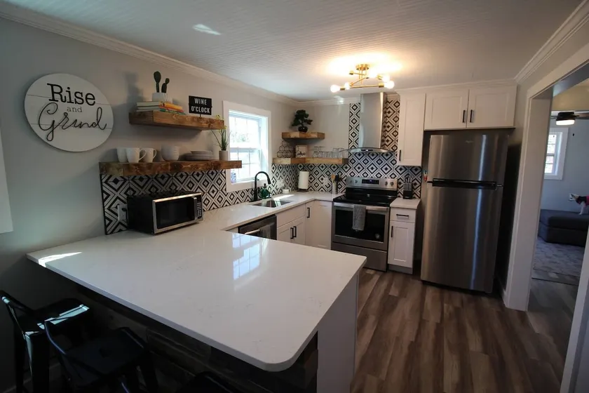 Tranquil Detached Duplex - 3 miles from DT GVL - Image 1