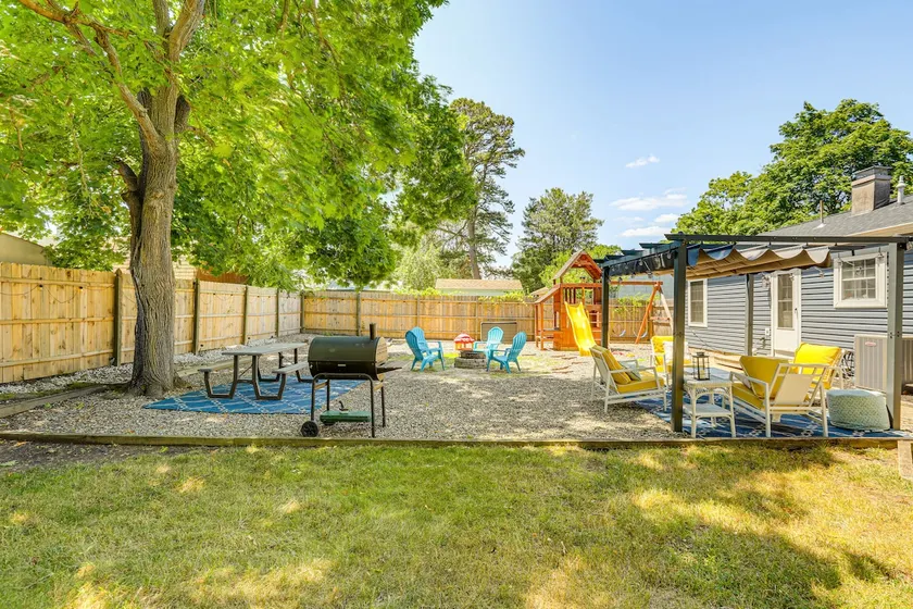 Bayville Getaway w/ Fire Pit - 2 Mi to Beach! - Image 1