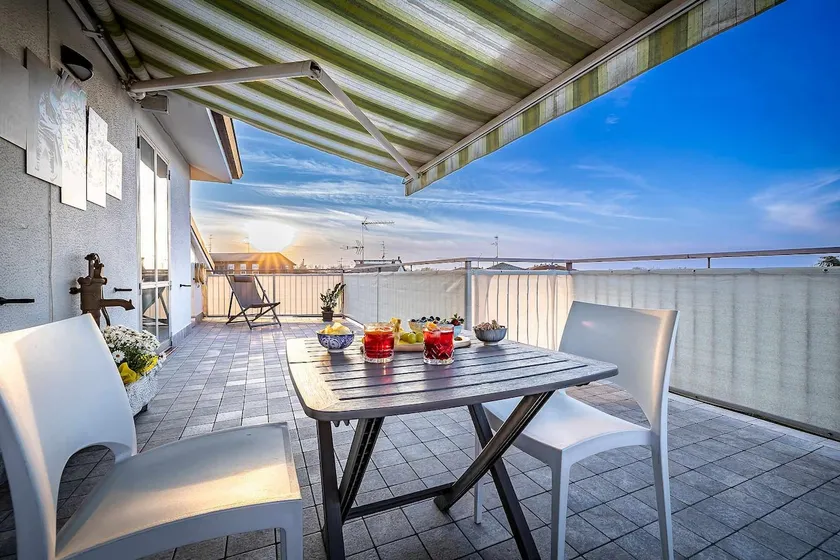 The terrace at sunset - Image 1