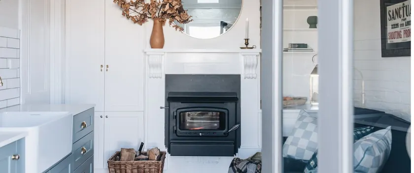 Bath, Fireplace and Luxury. Foxlow Stone Farmstay. - Image 1