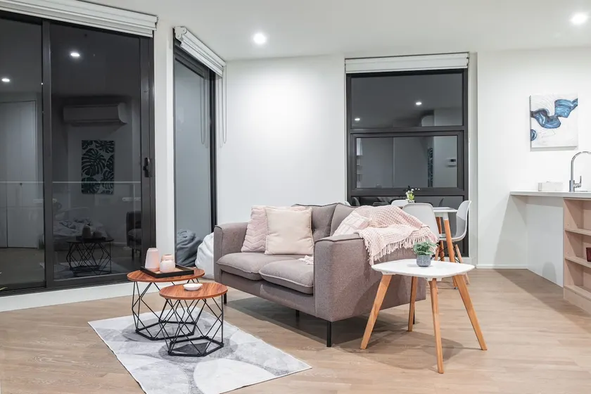 Charming 1BR Maribyrnong+Wifi+Parking+balcony - Image 1