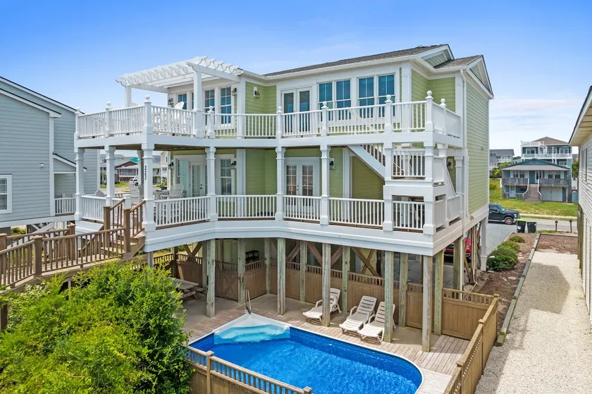 Rainbow's End by Brunswick Vacation Rentals: 6BR Oceanfront w/ Pool & Elevator - Image 1