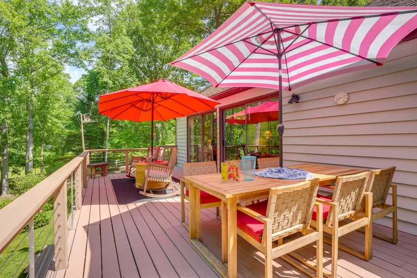 Mtn & Lake Views: Serene Wintergreen Resort Escape - Image 1