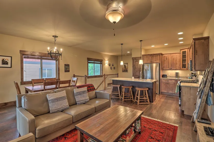Walkable Bigfork Townhome: Fish, Hike & Ski! - Image 1