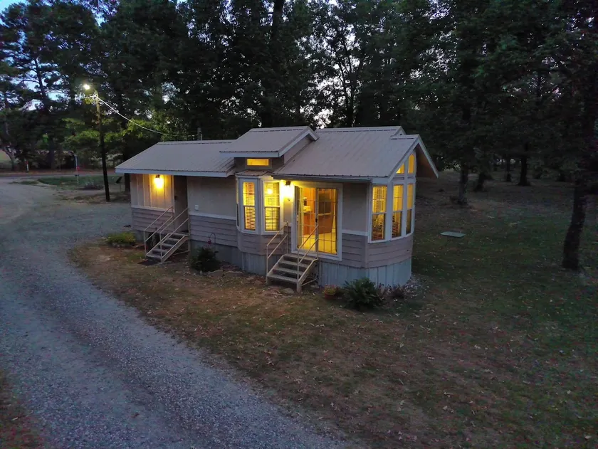 Berry Patch Cottage - Image 1