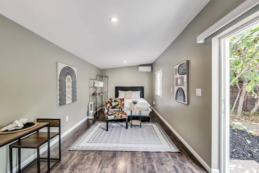 West Oakland Charm 5br4ba AC WD - Image 1