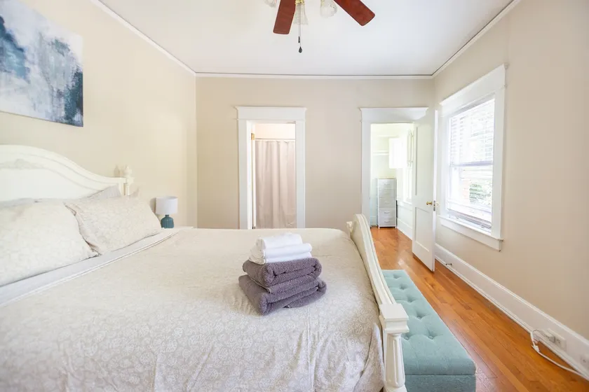 Duke Walkable Suite | Historic Trinity Park - Image 1