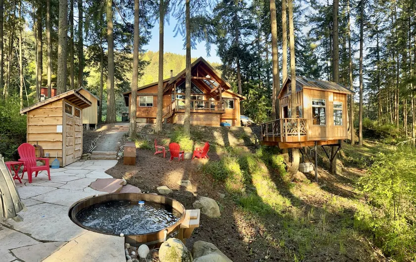 Lakeside Cabin in the Trees with Views and Hot Tub - Image 1