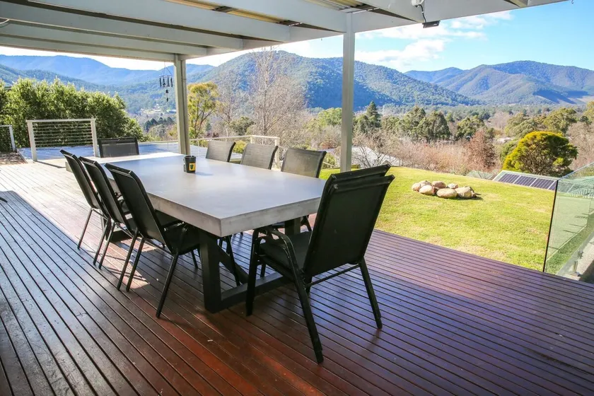 Top of the Town - Stunning pool with views - Image 1