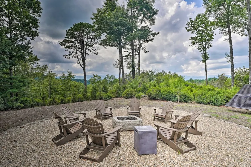Grand Pisgah Forest Home on Secluded 5 Acres! - Image 1