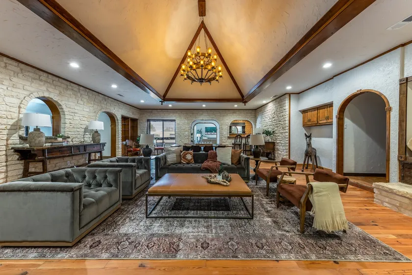 Spacious 90 Acre Ranch, Ideal for Families, Reunio - Image 1