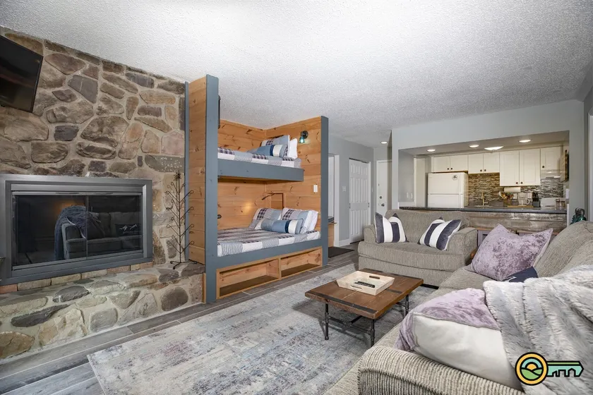Driftwood Lodge (#224) | Mtn view & bunk beds! - Image 1