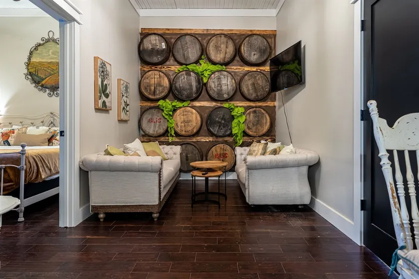 The Wineaux! Wine Country charm in Marthasville,MO - Image 1