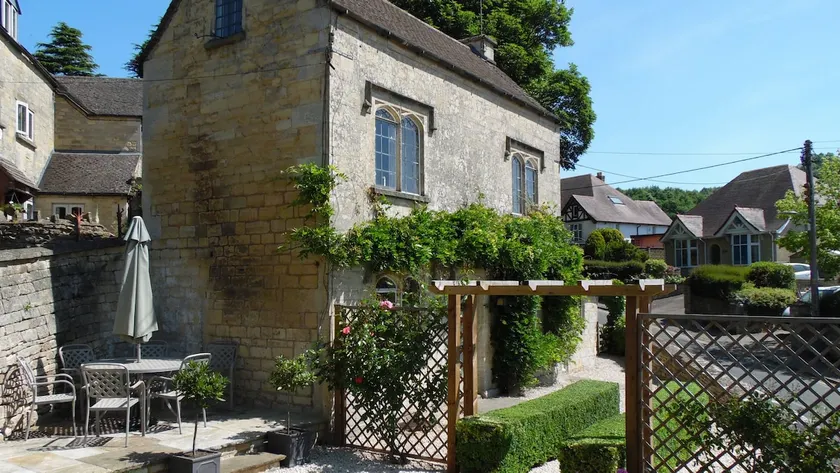 Rose Cottage, Rodborough - Image 1