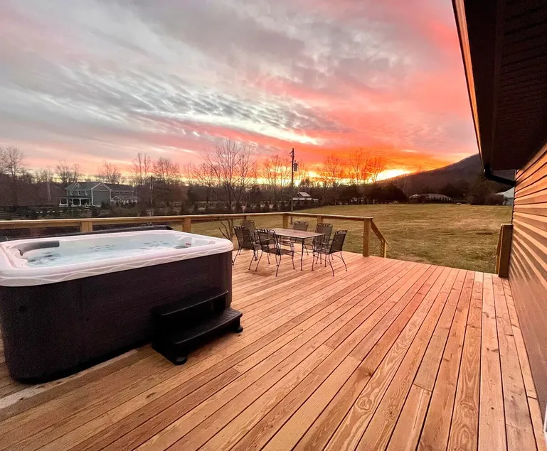 Sycamore Shade: 151 House, HOT TUB, Mountain Views - Image 1