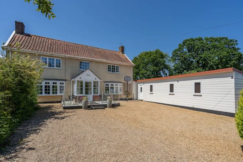 The Farmhouse | East Ruston Cottages - Image 1