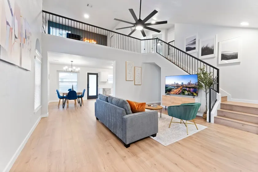 Modern & Homey 3BR Home, Remote Work Friendly, King Beds, Fast WiFi - Image 1