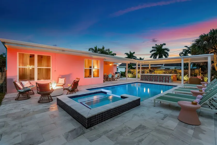 The Goodtime House - Heated Pool+Hot Tub Sleeps 10 - Image 1