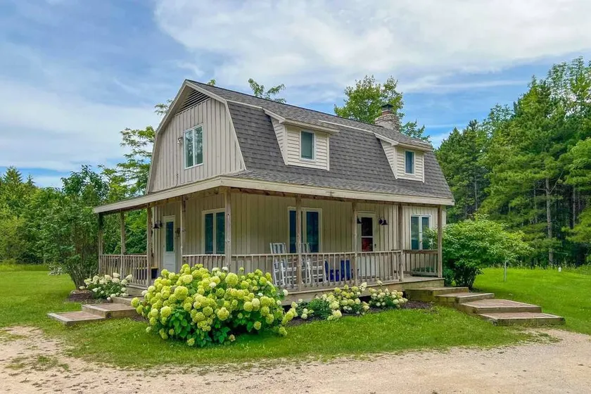 Cozy Cottage in the woods - Image 1