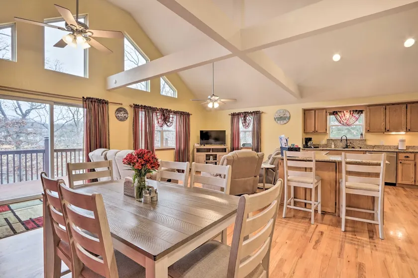 'Lazy RS Lakehouse' w/ Hot Tub & Dock in Warsaw! - Image 1