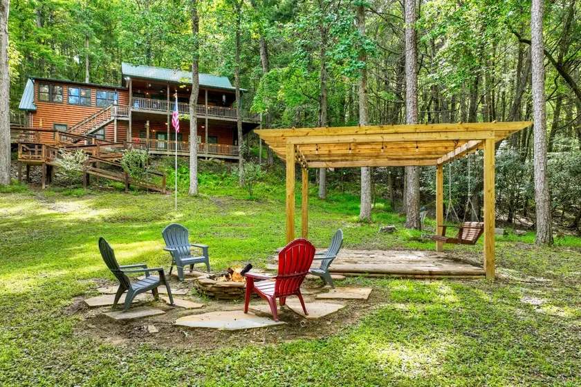 Private Creek Pier, Firepit Under the Stars & Game Room Near Appalachian Fun - The Water's Edge - Image 1