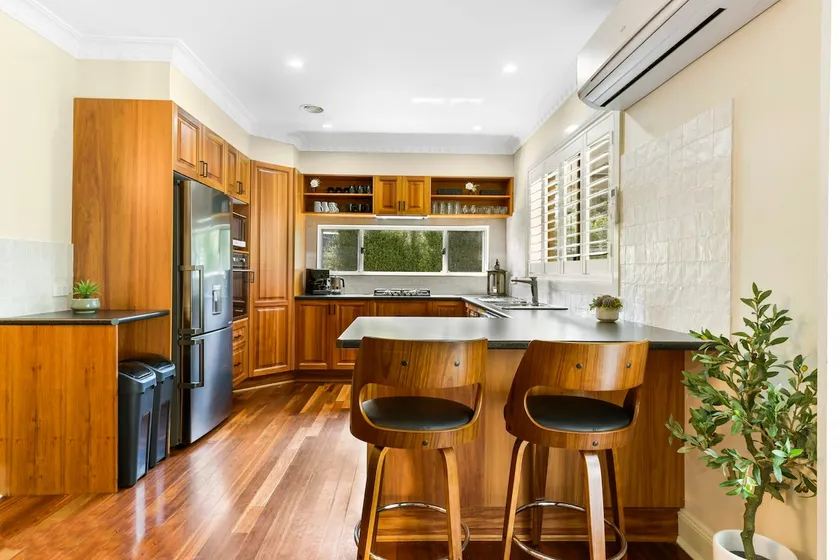 Roselawn Manor - 5 Bedroom Entertainer - Image 1