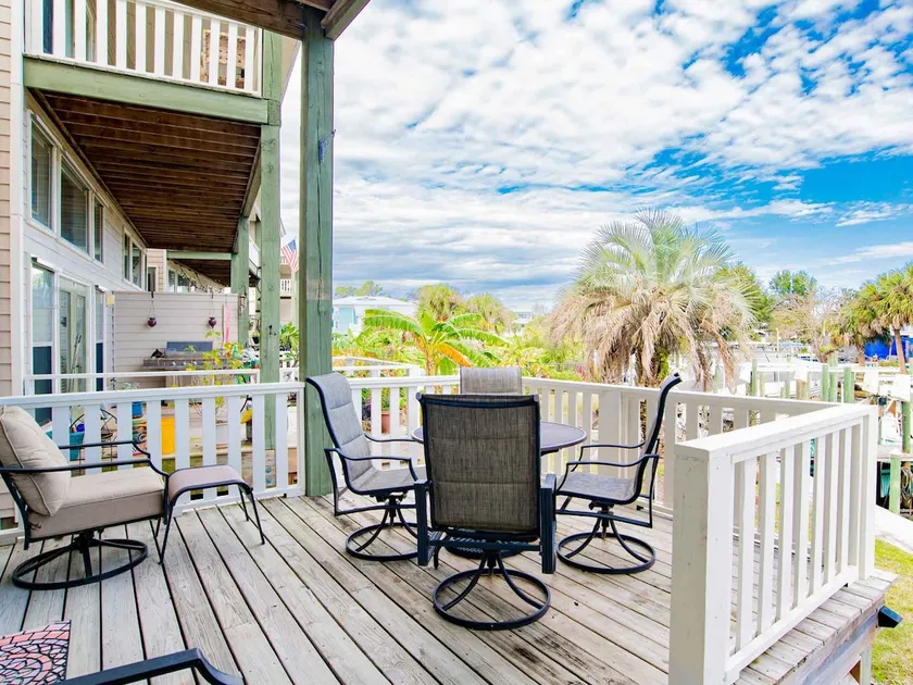 Turtle Creek #A - Canal-Front Condo with Pool - Image 1