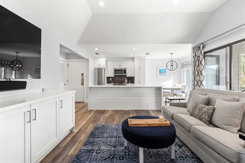 4656 Tennis Club Villa by Akers Ellis Rentals - Image 1