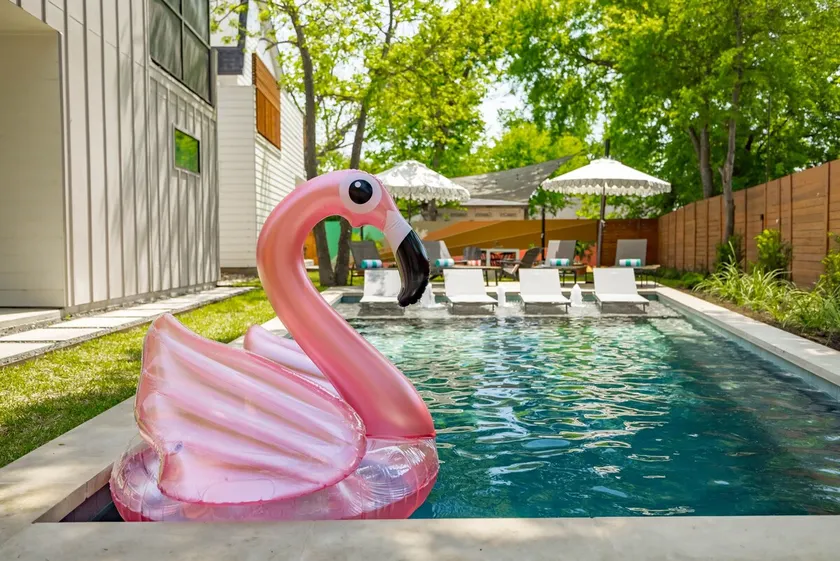 *WOW* Rare Expansive Compound w/ Outrageous Pool - Image 1