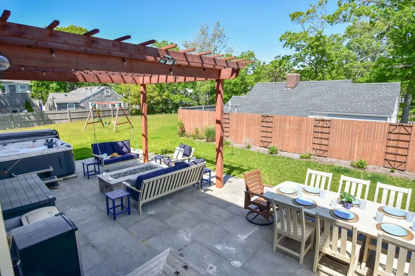 Stunningly Decorated Home with Hot Tub! - Image 1