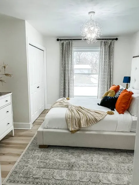Clean & Comfortable Stay Near Downtown Greenville - Image 1