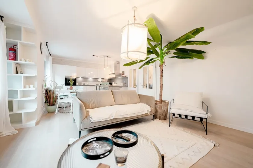 Stylish 2BR in Belair, Walk to City & Parc Merl - Image 1