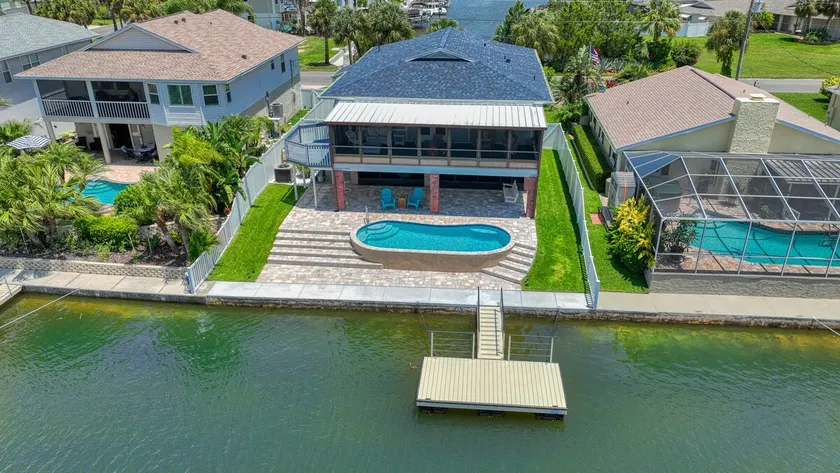 Waterfront Home/Heated Pool/Arcade Games - Image 1