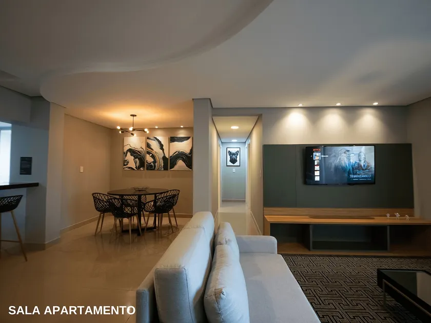 ApartDamani 704 - Image 1