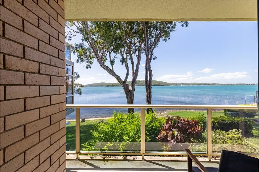 Kooringal 6, 105 Soldiers Point Rd - waterfront unit - Image 1