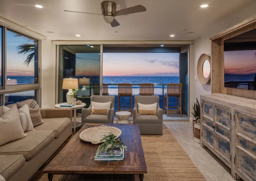 Oceanfront Condo w/ Private Roof Deck & High-End - Image 1
