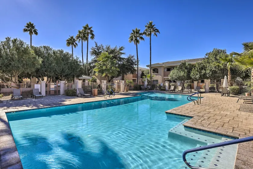 Families & Dogs Welcome! Phoenix Condo w/ Pool - Image 1