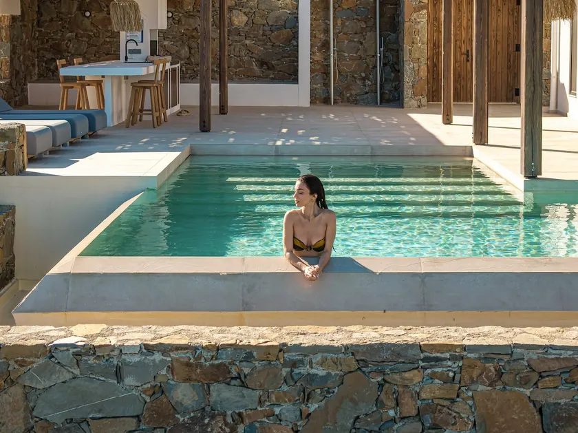 ArtOikia Luxury Villas, By Hellocrete - Image 1