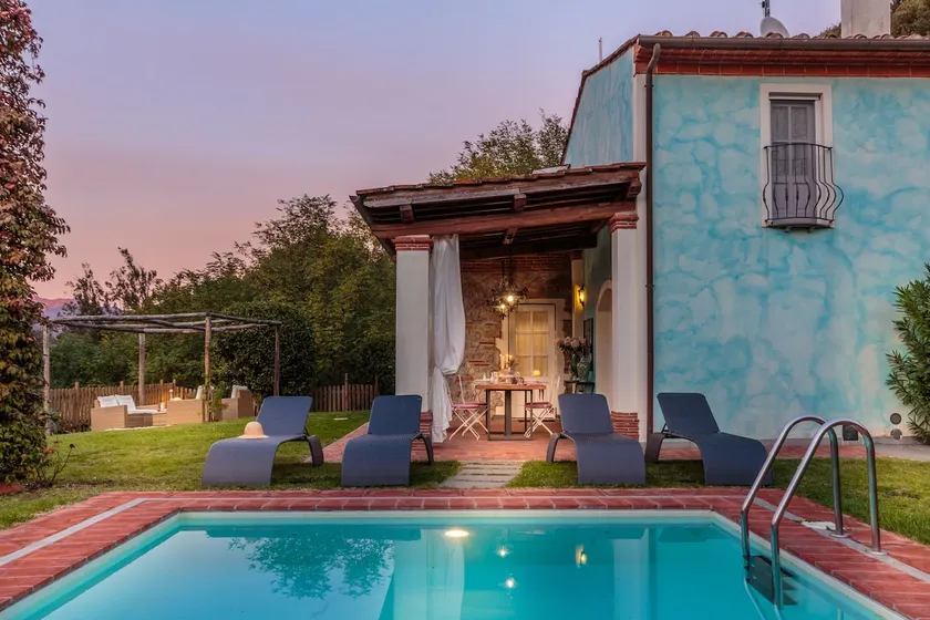 Rondini, Farmhouse with pool - Image 1