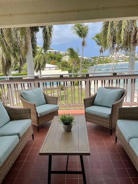 Beachfront-3 Bedroom-Pool-Gym-Walk to Restaurants - Image 1