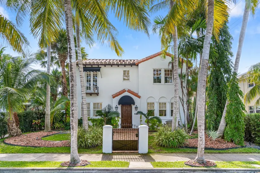 Luxury 3BR Spanish Villa | Pool Table - Image 1