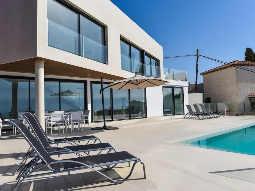 Luxury villa sea views,heated pool and jacuzzi - Image 1
