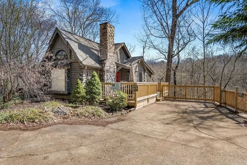 *Cozy Cabin Near Town! *Hot Tub! Views! Jacuzzi!* - Image 1