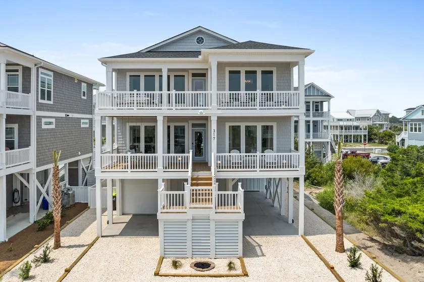 Cheeky Tiki, New Build at Beach Access with Stunning Views + Heated Pool + Tiki Bar + Hot Tub + Game... - Image 1