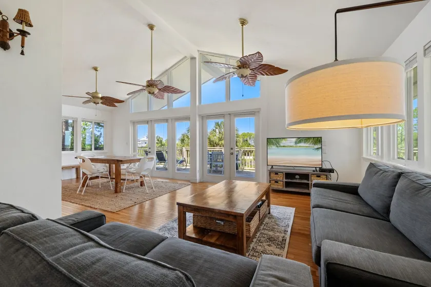 Kayak Cove: Bayfront with dock - A paddle in / paddle out resort - Image 1