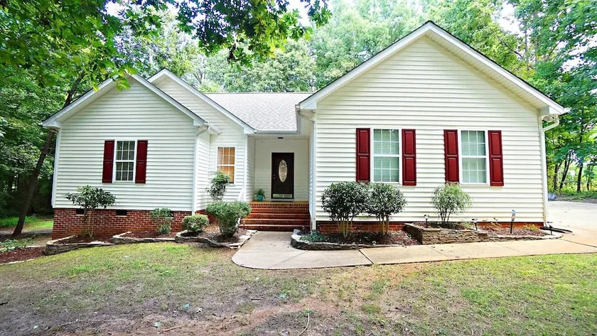 Tranquil retreat close to downtown Wake Forest! - Image 1
