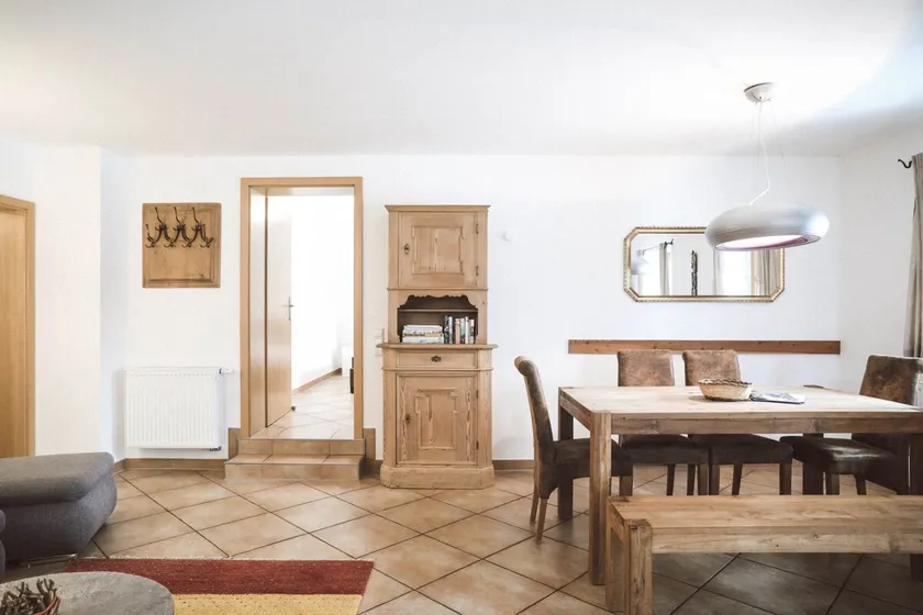 Elegant 145m² · terrace & garden · 2BR en-suite - Image 1