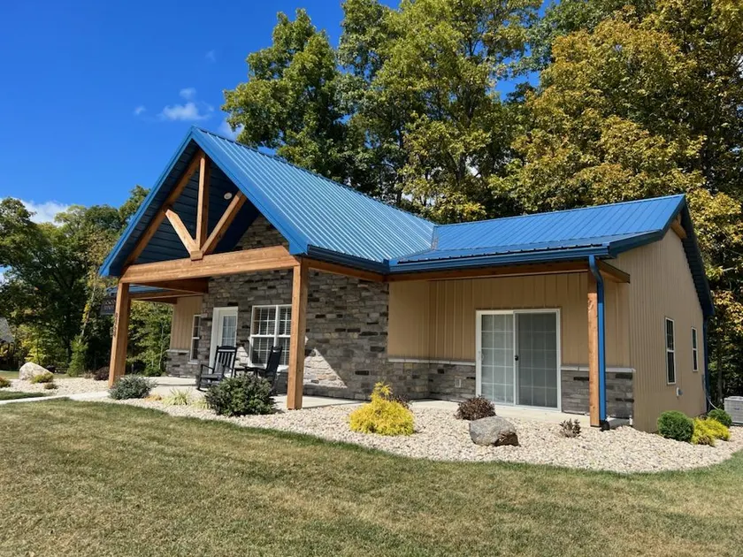 Hickory Ridge - Image 1