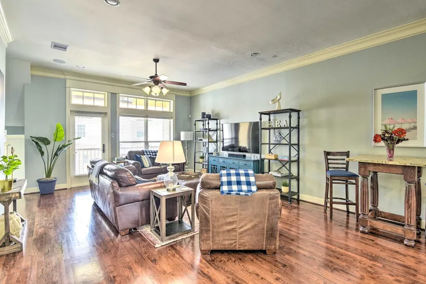 Corpus Christi Home w/ Golf Cart: Walk to Beach! - Image 1