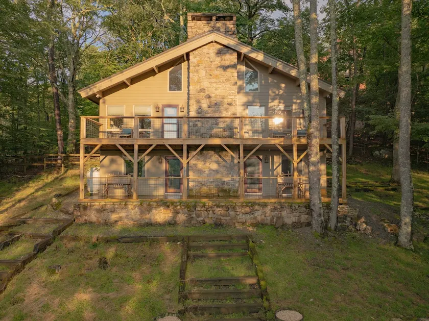 Beech Mountain Walk to Slopes Sleeps 9 Pet Friendly - Image 1
